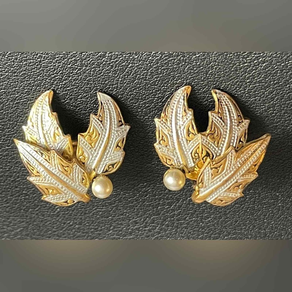 Vintage Toledoware Leaf Earrings Clip Ons Faux Pearl